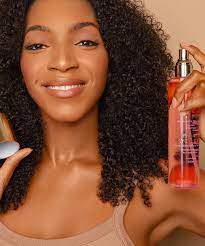 MAKARI DE SUISSE® ÉCLAT GLYCOLIQUE. MAKARI DE SUISSE® ÉCLAT GLYCOLIQUE.